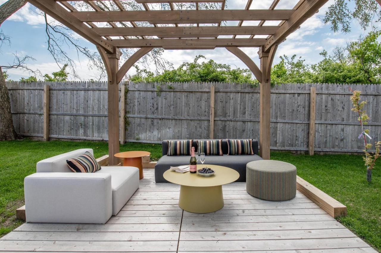 Vine & Sand--Southold Ny'S Newest B&B Eksteriør billede